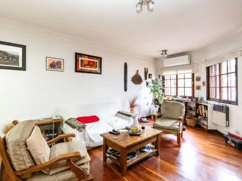 Depto Tipo Casa en Venta de 5 ambientes