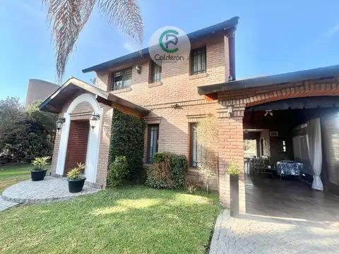 Casa 4 ambientes con 3 baños