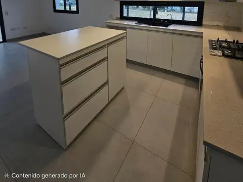 Casa 4 ambientes con 3 baños