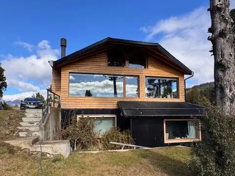 Casa 4 ambientes con 3 baños