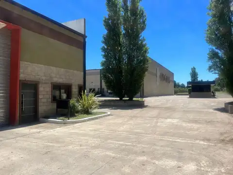 GALPON EN VENTA EN PARQUE INDUSTRIAL.