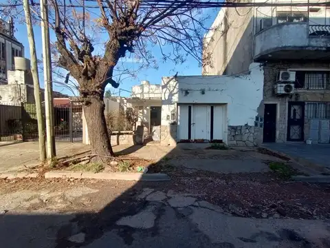 Cochabamba 2057 , Piso 0