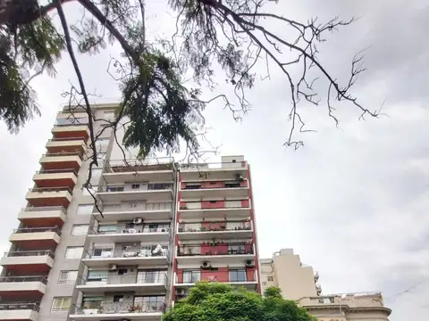 Av. San Juan  al 3400