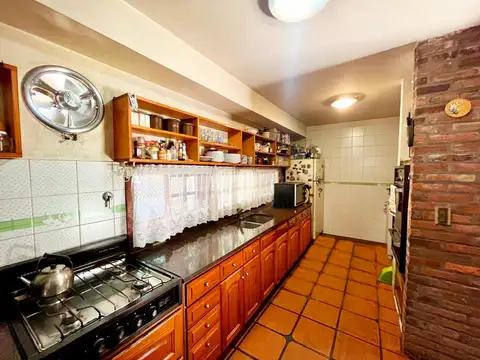 Casa en Venta en Castelar, USD 290.000