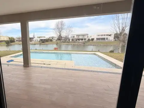 Casa en alquiler de 6 ambientes en El Canton, Escobar. GBA Norte