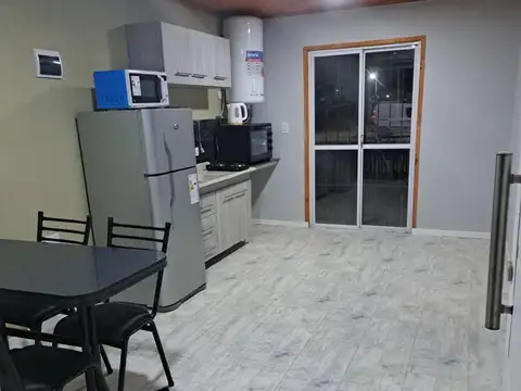 Depto Tipo Casa 3 ambientes con 2 baños