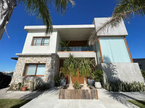 Casa en Venta en San Sebastian, Countries y Barrios Cerrados en Escobar