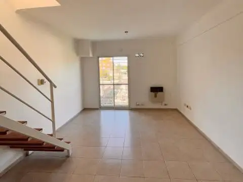 Amplio Duplex de 1 Dormitorio