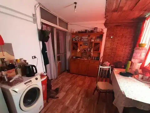 Grecia e/ Chiappe y Virrey Loreto