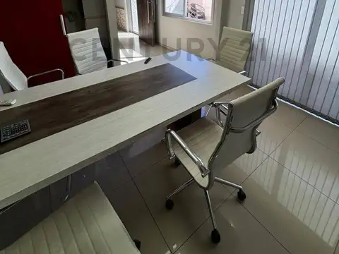 Av. San Martín 924 900, Piso 4