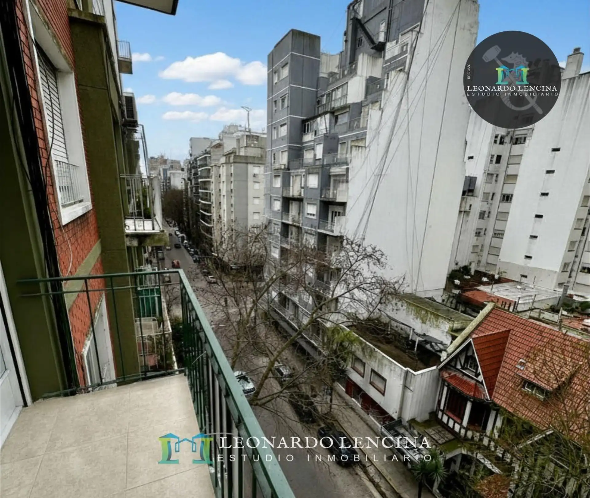 Departamento 2 ambientes con dependencia y balcón - 50m² - Centro