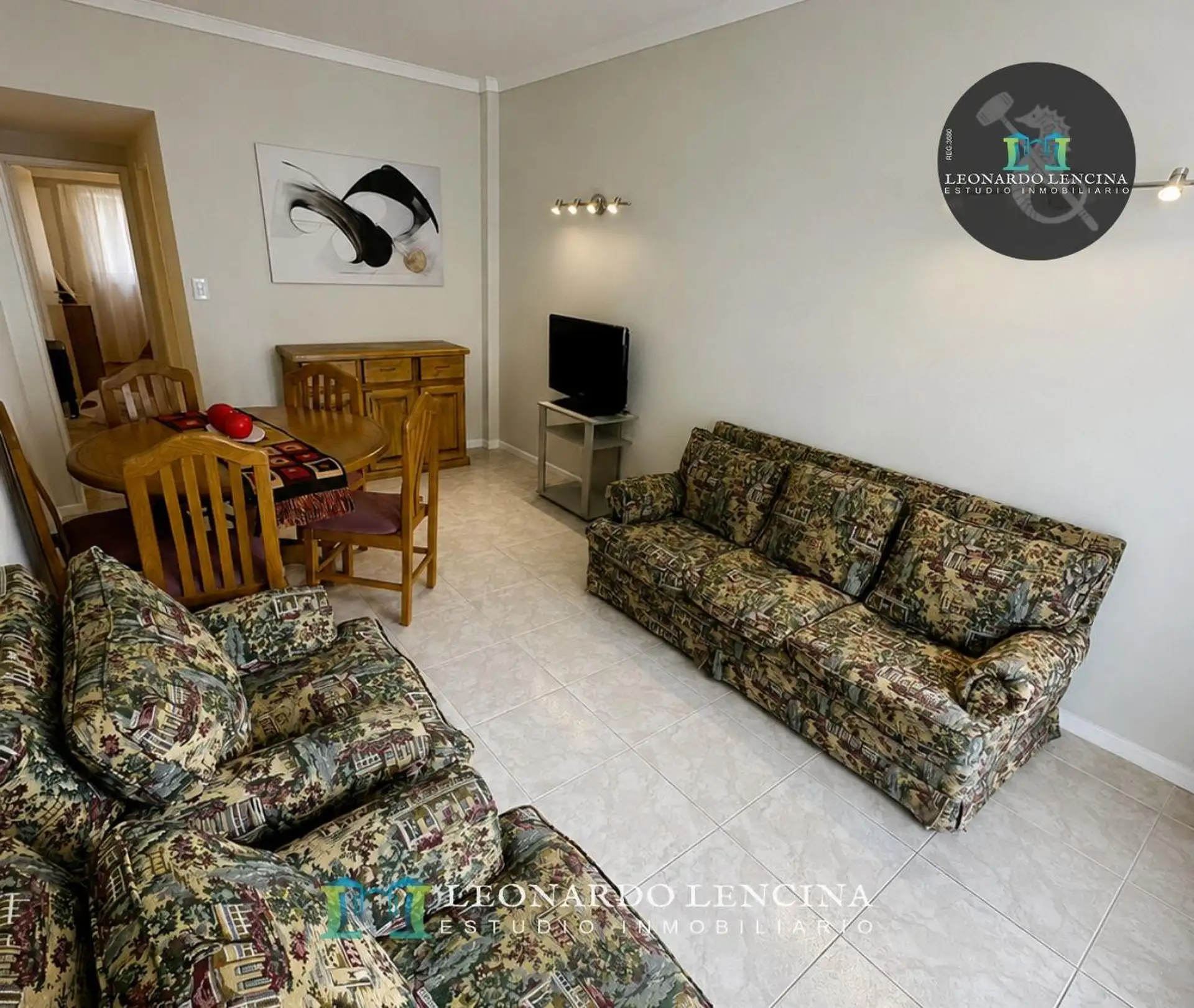 Departamento 2 ambientes con dependencia y balcón - 50m² - Centro