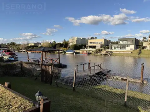 Alquiler casa de 6 ambientes con pileta, muelle propio y salida al Río Luján en San Marco,Villanueva