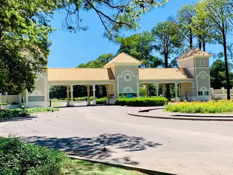 Terreno en Venta en Los Pinares Country Club, Countries y Barrios Cerrados en Exaltacion de la Cruz