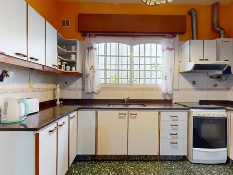 Depto Tipo Casa en Venta de 4 ambientes