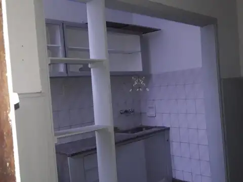 ph interno  3 ambientes croce al 700