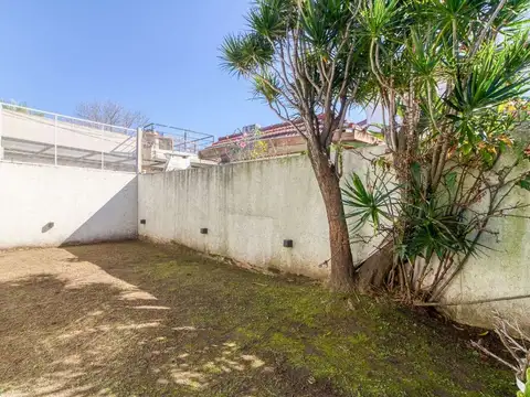 Depto Tipo Casa en Venta en Turdera, USD 131.000