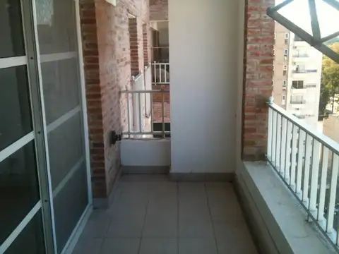 Departamento en Alquiler en Beccar, $ 700.000