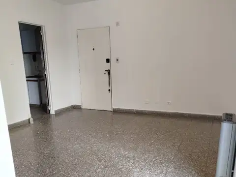 Av. Maipu 1400, Piso 6