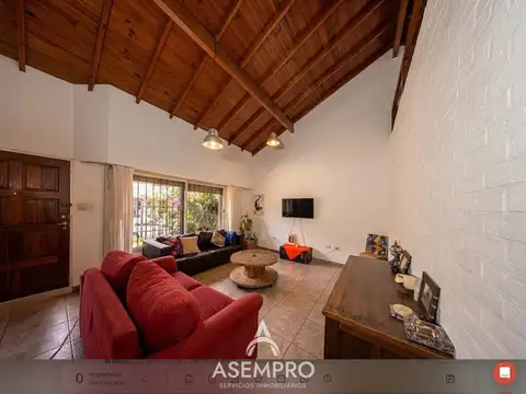 Casa en Venta en Florida 6 Ambientes con Jardin