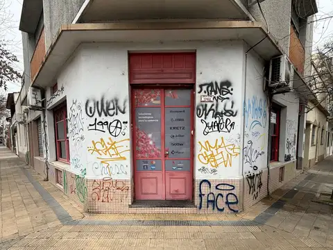 Local comercial en esquina