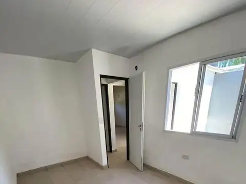 Casa en venta a estrenar City Bell 30 y 477