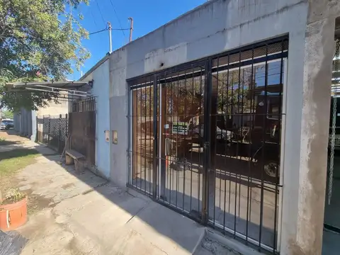 Las Glicinas 600