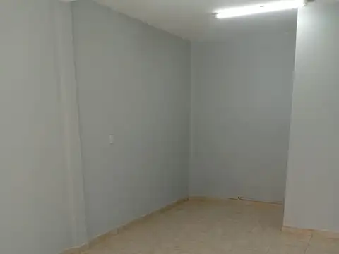 Local en Alquiler en Tapiales, $ 580.000