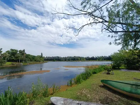 Boulevard de todos los Santos al 5600