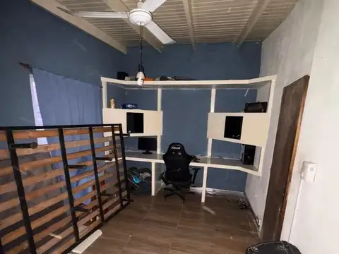 Casa 2 ambientes con 2 baños