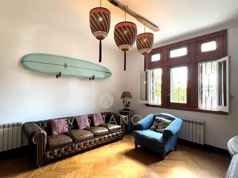 Casa 5 ambientes con 2 baños