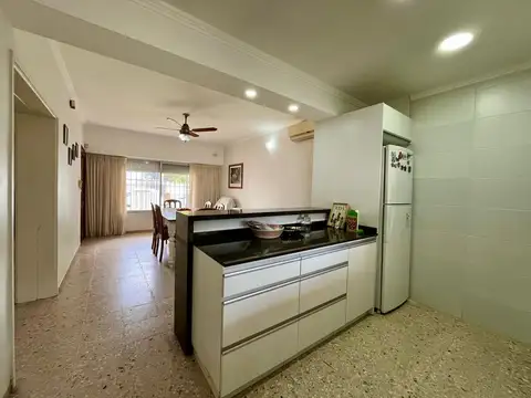 Casa 5 ambientes con 1 baño