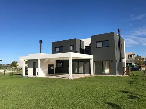 Casa en Venta de 5 dormitorios