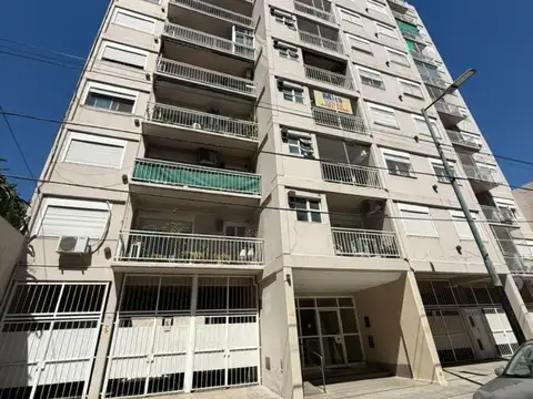 Alquiler departamento 4 ambientes + cochera Flores