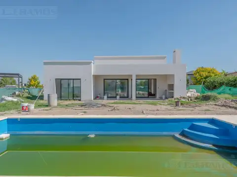 Casa en Venta al Este