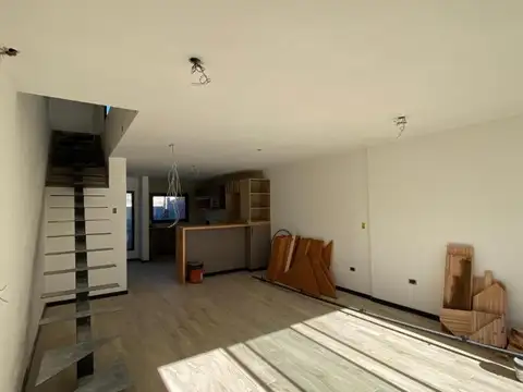 Depto Tipo Casa en Venta de 2 dormitorios