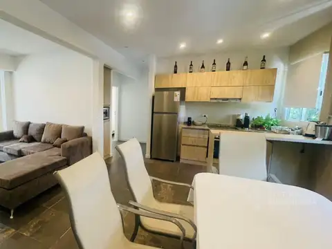 VENTA DEPARTAMENTO 3 AMBIENTES CON COCHERA o LOCAL REFACIONADO A NUEVO VILLA SARMIENTO