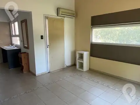Casa en Venta y Alquiler en El Lauquen Club de Campo