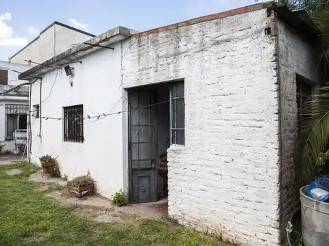 CASA C/PILETA, PARRILLA, GARAGE -BELLA VISTA