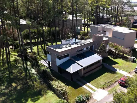 Casa en  Venta en Barrio Puerto Paraiso General Lagos