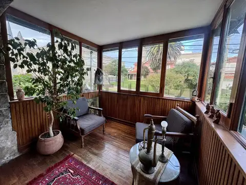 viamonte 2400, Piso 1