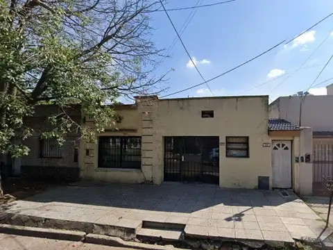 VENTA CASA A REFACCIONAR RAMOS MEJIA