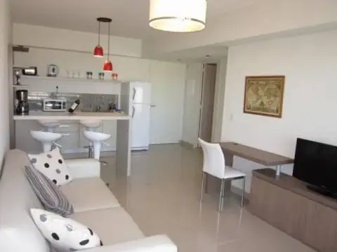 Gran ambiente en edifico Quartier - Piso alto con gran vista