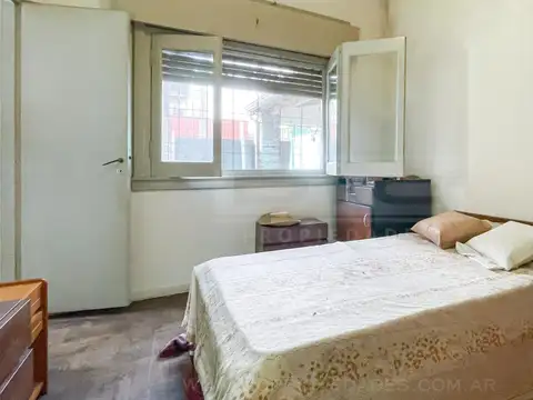 Depto Tipo Casa en Venta 50 años