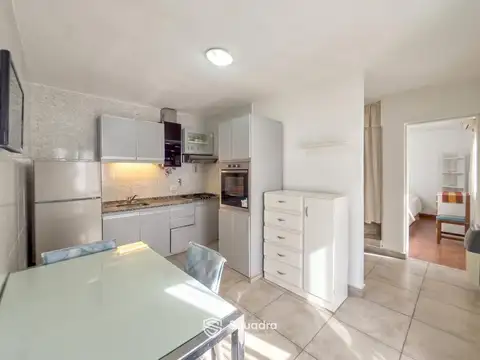 VENTA - Casa de pasillo 2 dormitorios, con patio, y terraza - Echesortu, Rosario - APTO CRÉDITO.