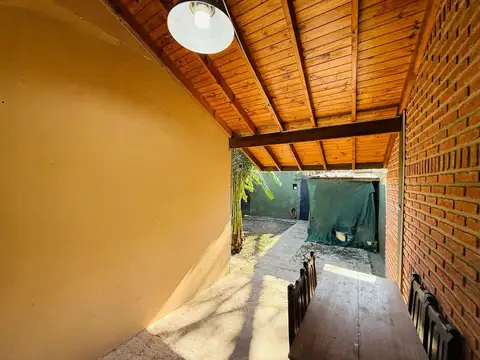 Depto Tipo Casa en Venta en Castelar, USD 50.000