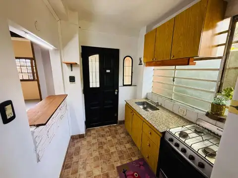 Depto Tipo Casa 2 ambientes con 1 baño