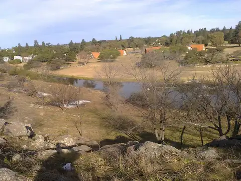 Terreno con costa de rio en Santa Rosa