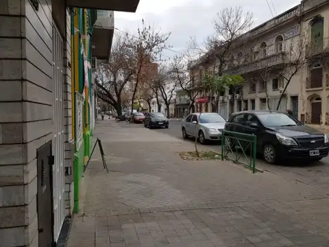 Local en Alquiler en Abasto, $ 350.000