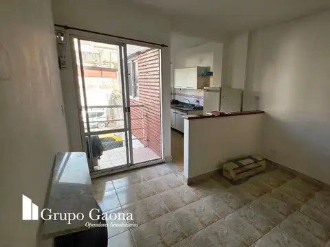 Bogotá 3700, Piso 1